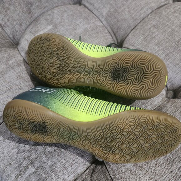 CR7 Men's Indoor/Futsal Soccer Shoes Mercurial Size 7 Seaweed - Picture 5 of 12